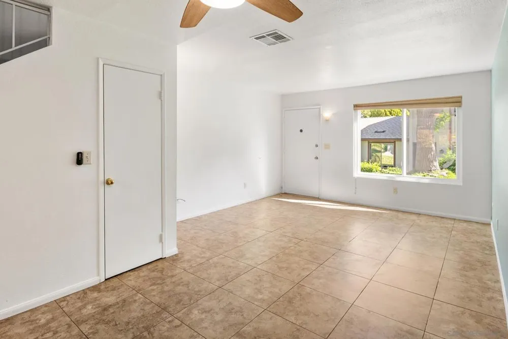 6544 Bell Bluff San Diego, CA 92119