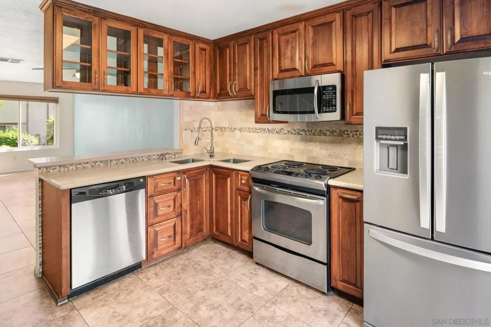 6544 Bell Bluff San Diego, CA 92119