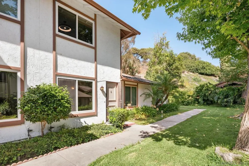 6544 Bell Bluff San Diego, CA 92119