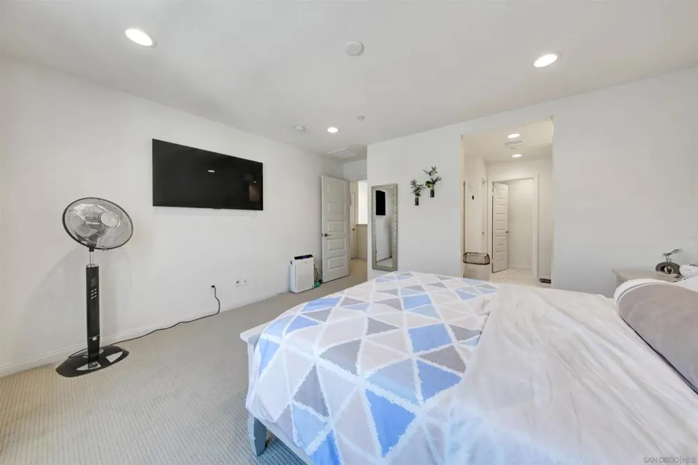 2708 Juniper Berry Spring Valley, CA 91977