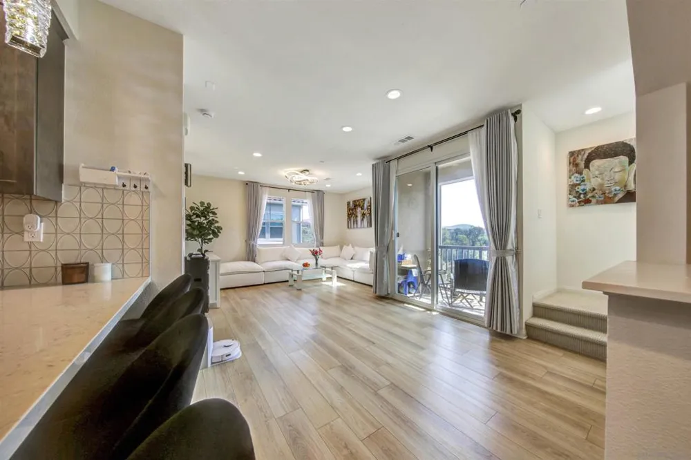 2708 Juniper Berry Spring Valley, CA 91977