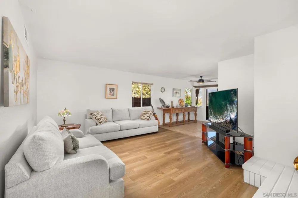 10035 Verbena Ln. Spring Valley, CA 91977