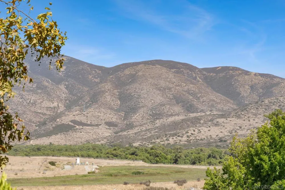 10035 Verbena Ln. Spring Valley, CA 91977