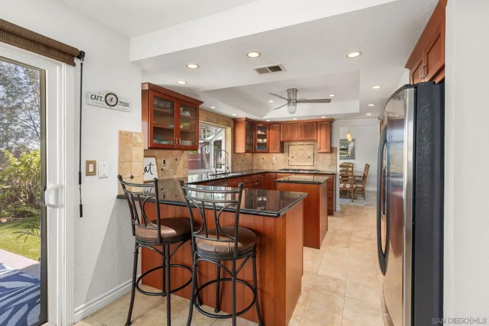 10035 Verbena Ln. Spring Valley, CA 91977