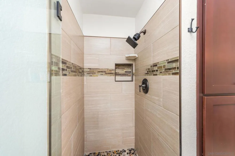 10035 Verbena Ln. Spring Valley, CA 91977