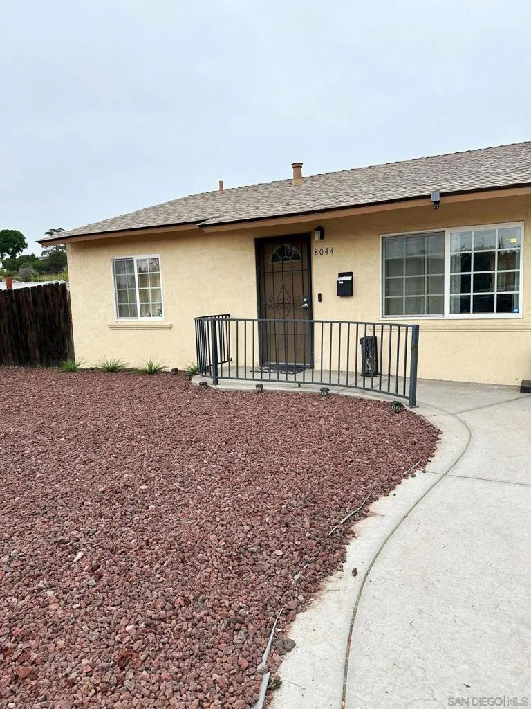 8044 Solana St San Diego, CA 92114