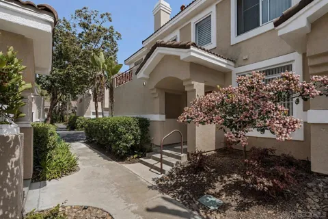 9338 Babauta Rd #78