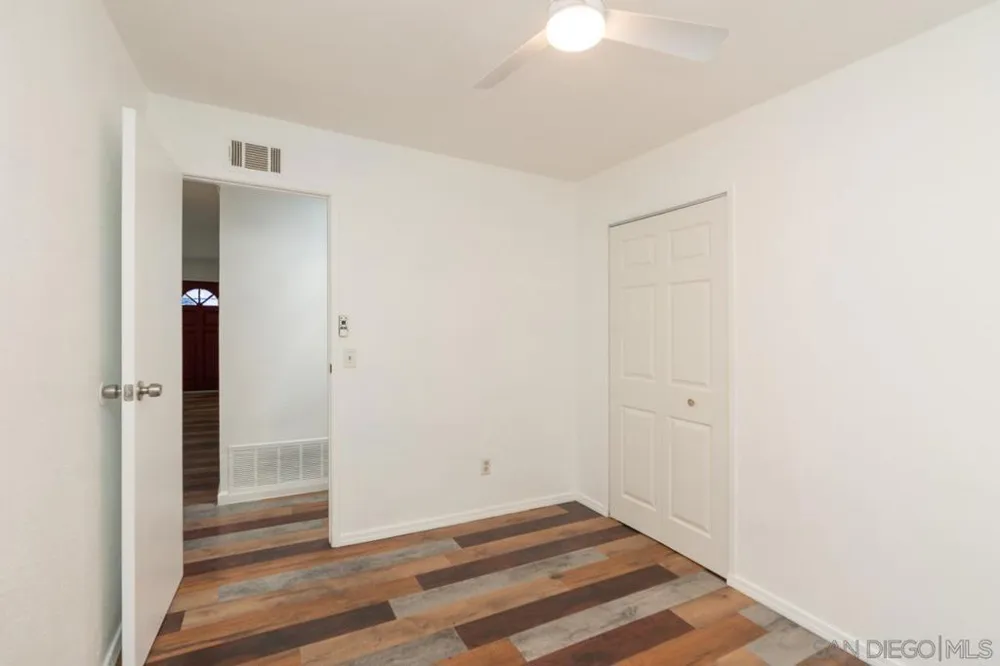923 La Presa Spring Valley, CA 91977