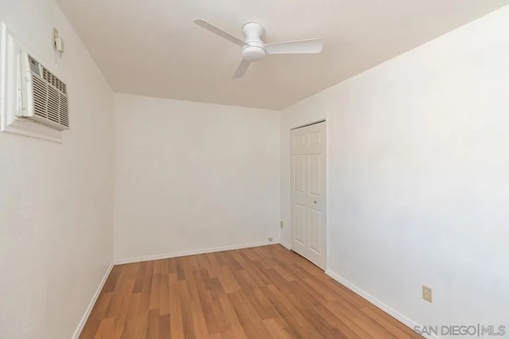 923 La Presa Spring Valley, CA 91977