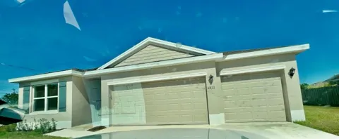 5811 NW GERALD CIRCLE