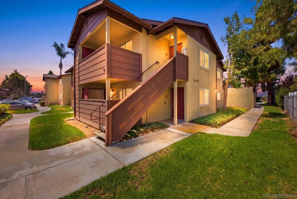 521 Calle Montecito #110 Oceanside, CA 92057