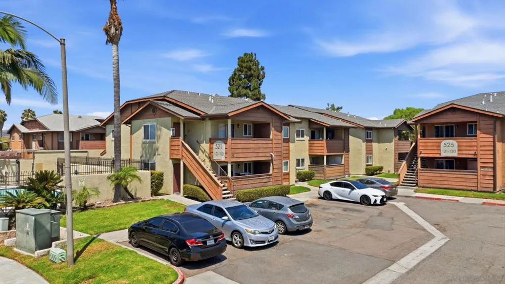 521 Calle Montecito #110 Oceanside, CA 92057