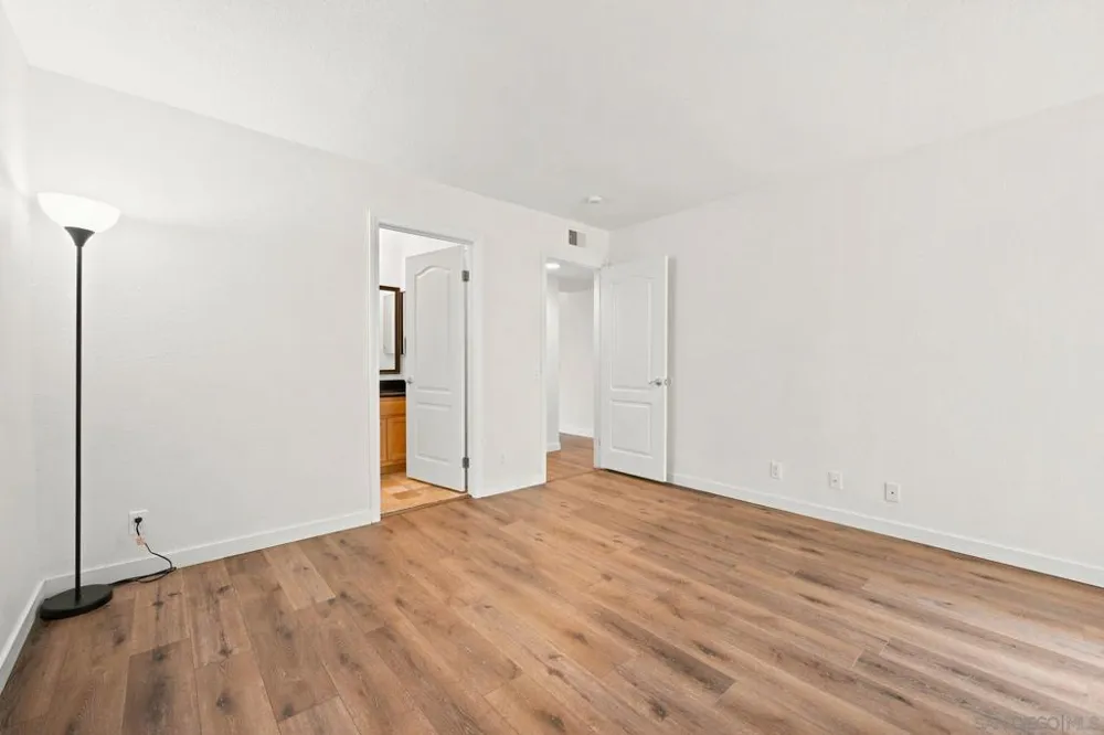 521 Calle Montecito #110 Oceanside, CA 92057