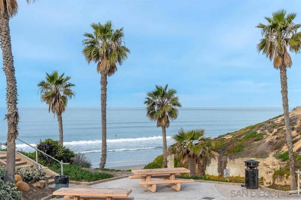 1060 America Way Del Mar, CA 92014