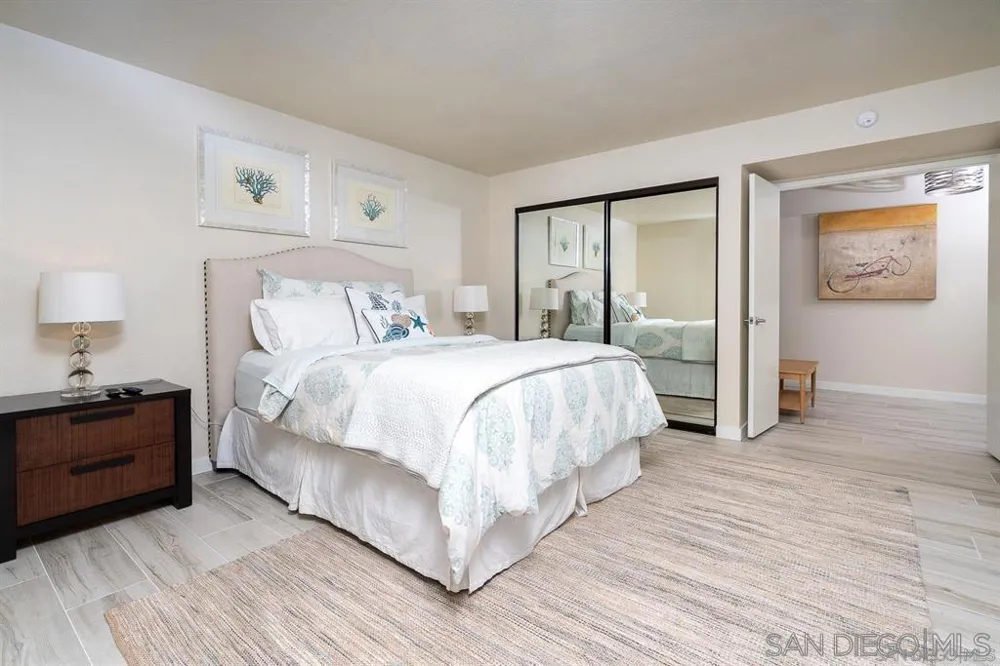 1060 America Way Del Mar, CA 92014