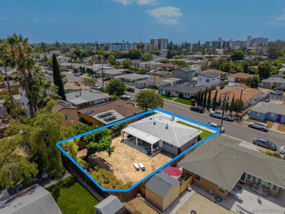 5205 Tipton St San Diego, CA 92115