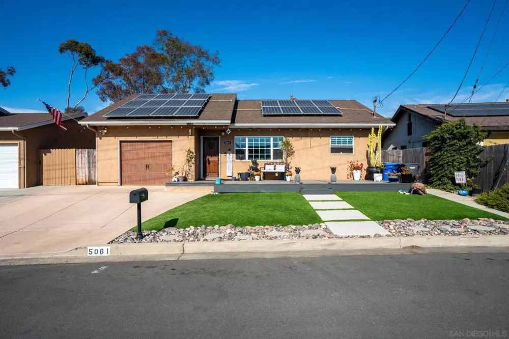 5061 Harmony Lane La Mesa, CA 91941