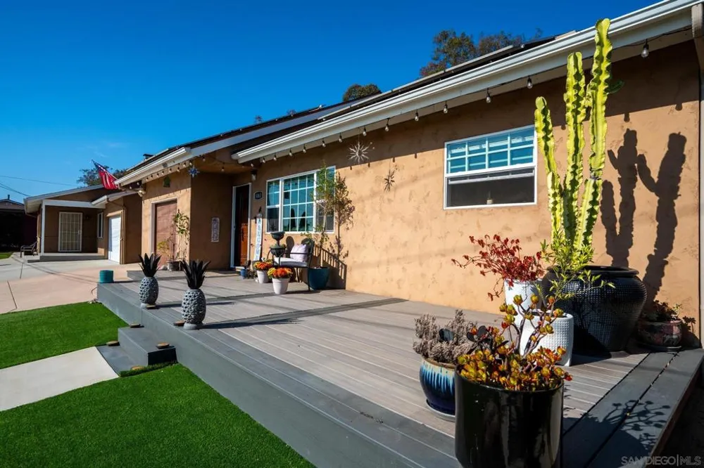 5061 Harmony Lane La Mesa, CA 91941