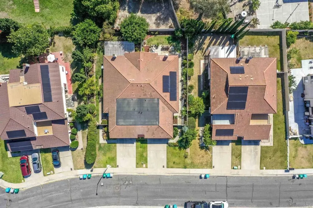 16037 Blazewood Way San Diego, CA 92127