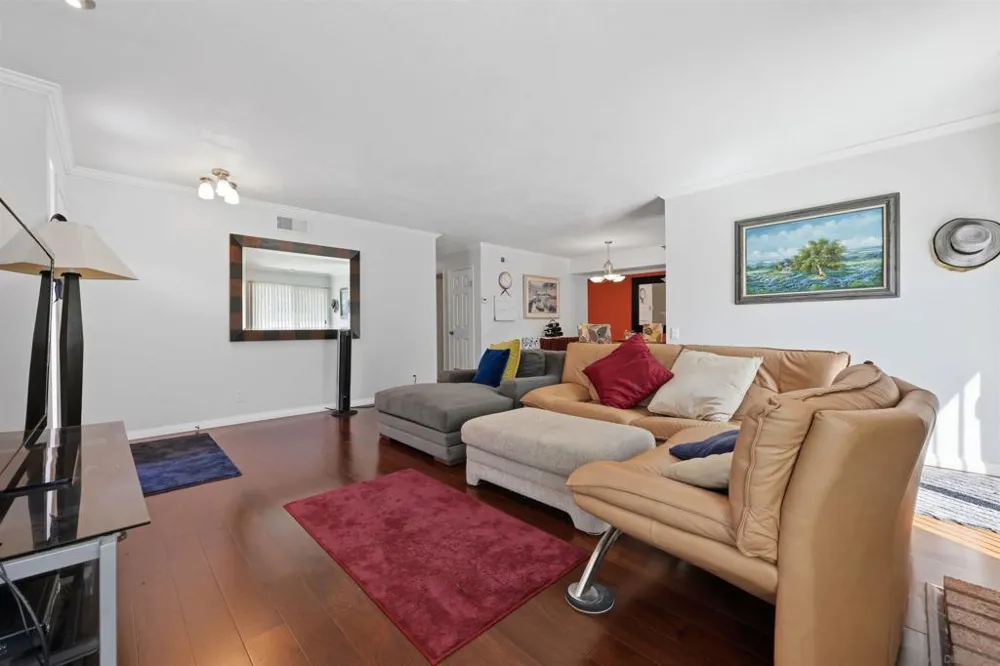 16037 Blazewood Way San Diego, CA 92127