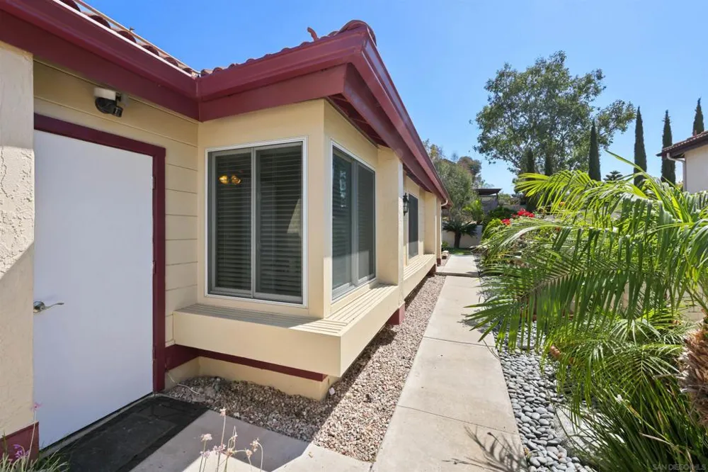 16037 Blazewood Way San Diego, CA 92127