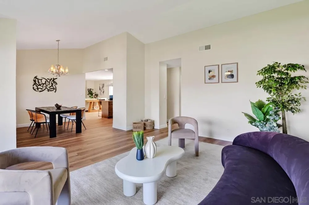 520 La Barca St Spring Valley, CA 91977