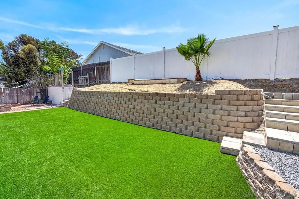 520 La Barca St Spring Valley, CA 91977