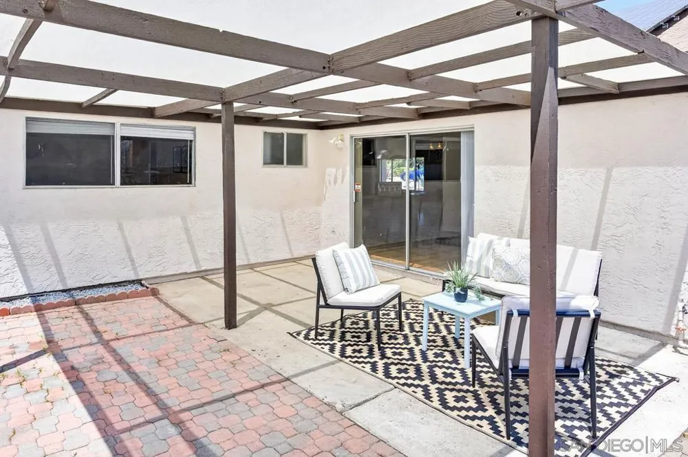 520 La Barca St Spring Valley, CA 91977