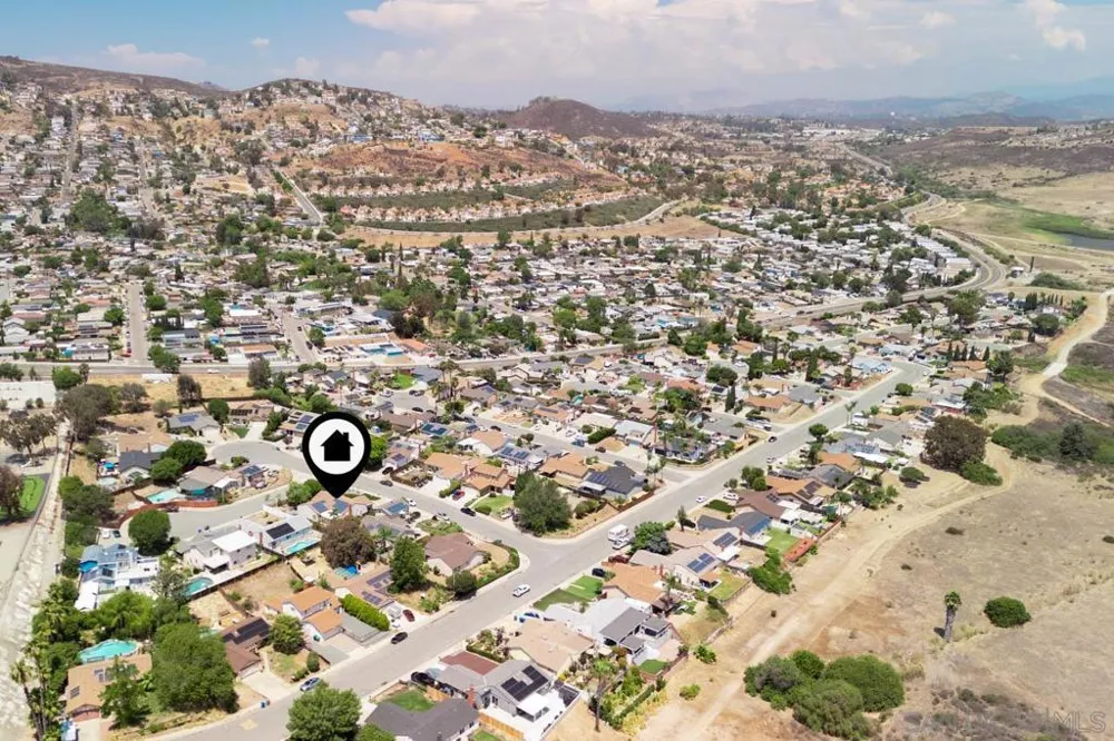 520 La Barca St Spring Valley, CA 91977