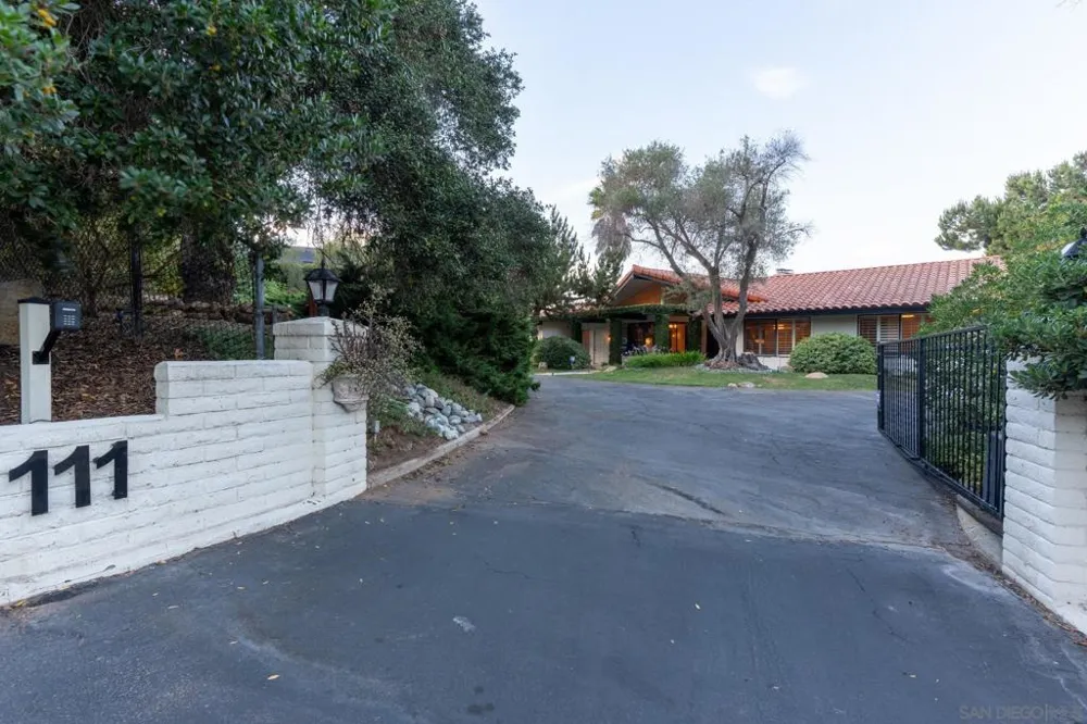 111 Morro Hills Road Fallbrook, CA 92028