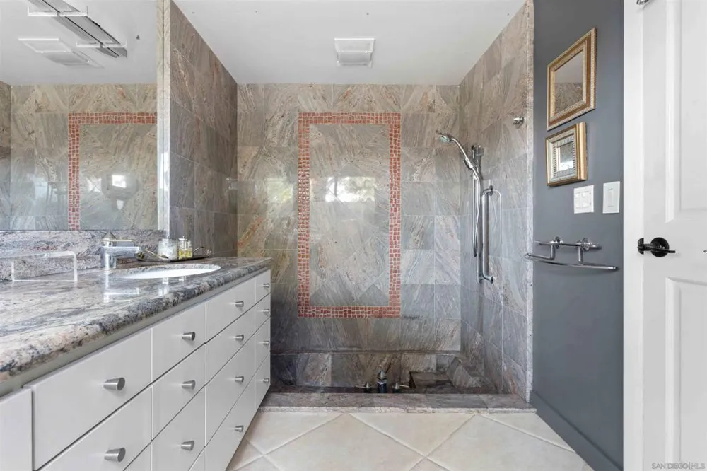 111 Morro Hills Road Fallbrook, CA 92028