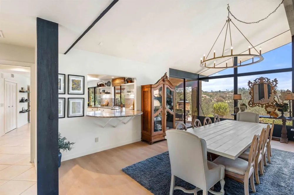 111 Morro Hills Road Fallbrook, CA 92028