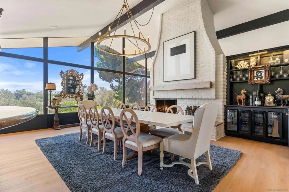 111 Morro Hills Road Fallbrook, CA 92028