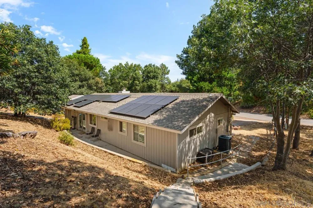 3004 Pine Crest Julian, CA 92036