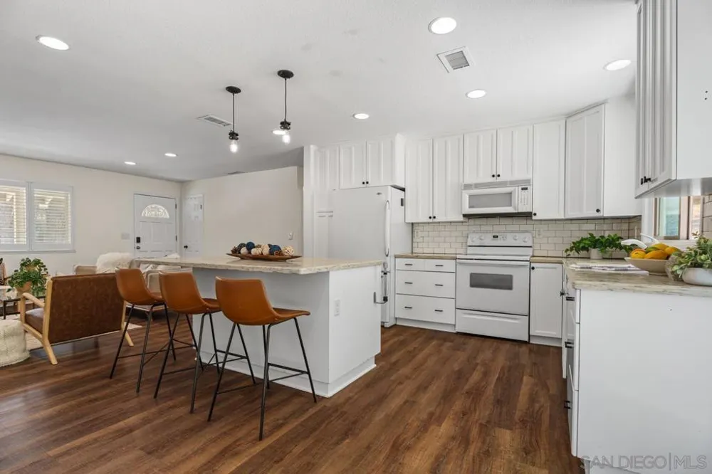 3004 Pine Crest Julian, CA 92036