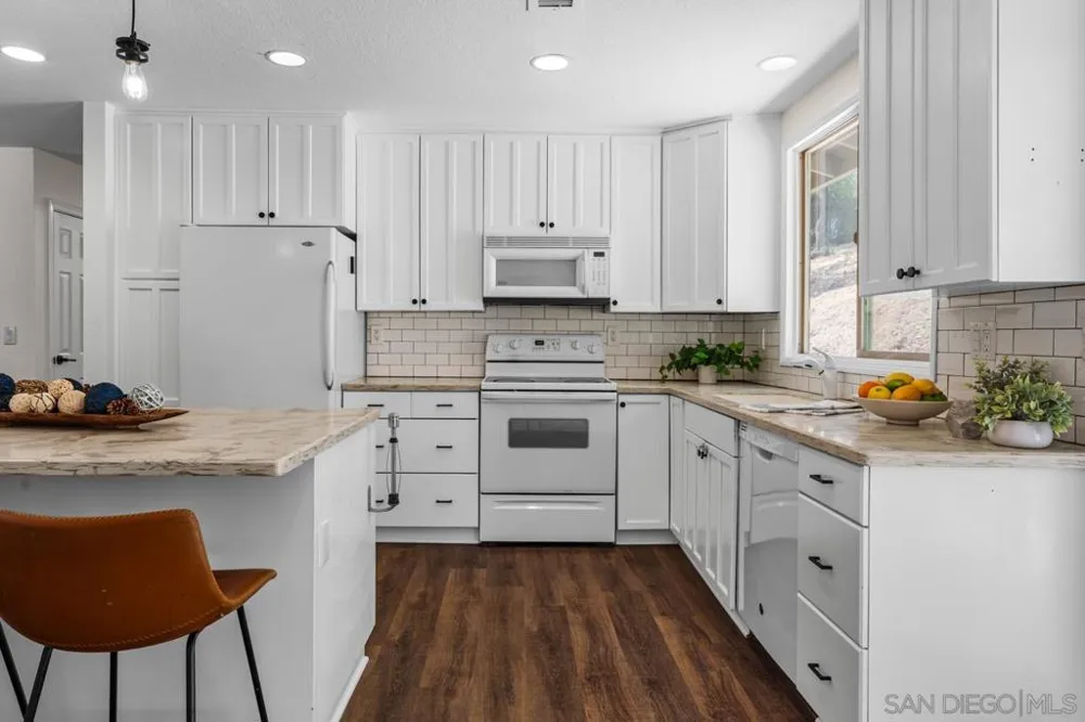 3004 Pine Crest Julian, CA 92036