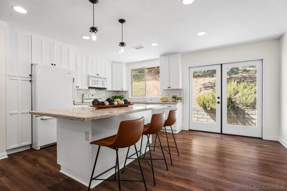 3004 Pine Crest Julian, CA 92036