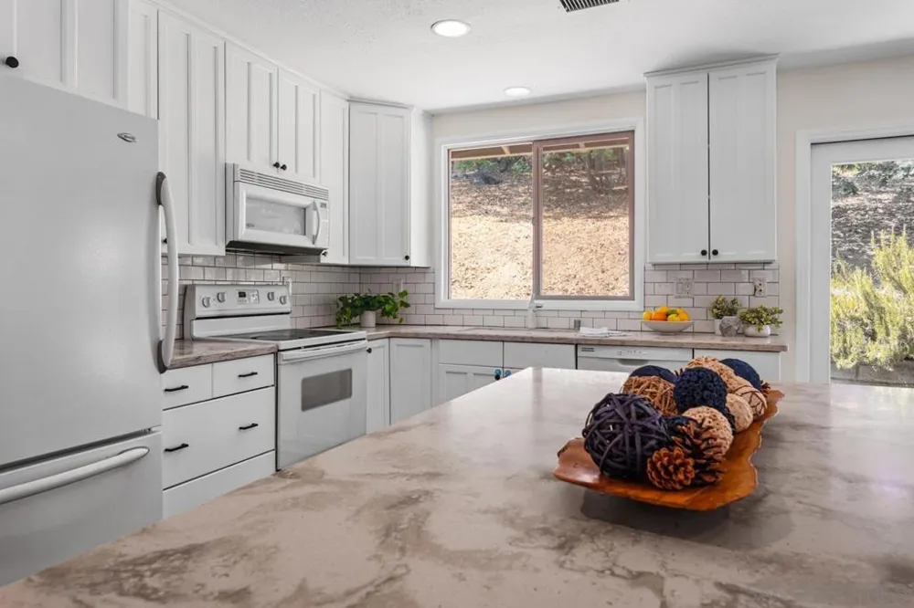 3004 Pine Crest Julian, CA 92036