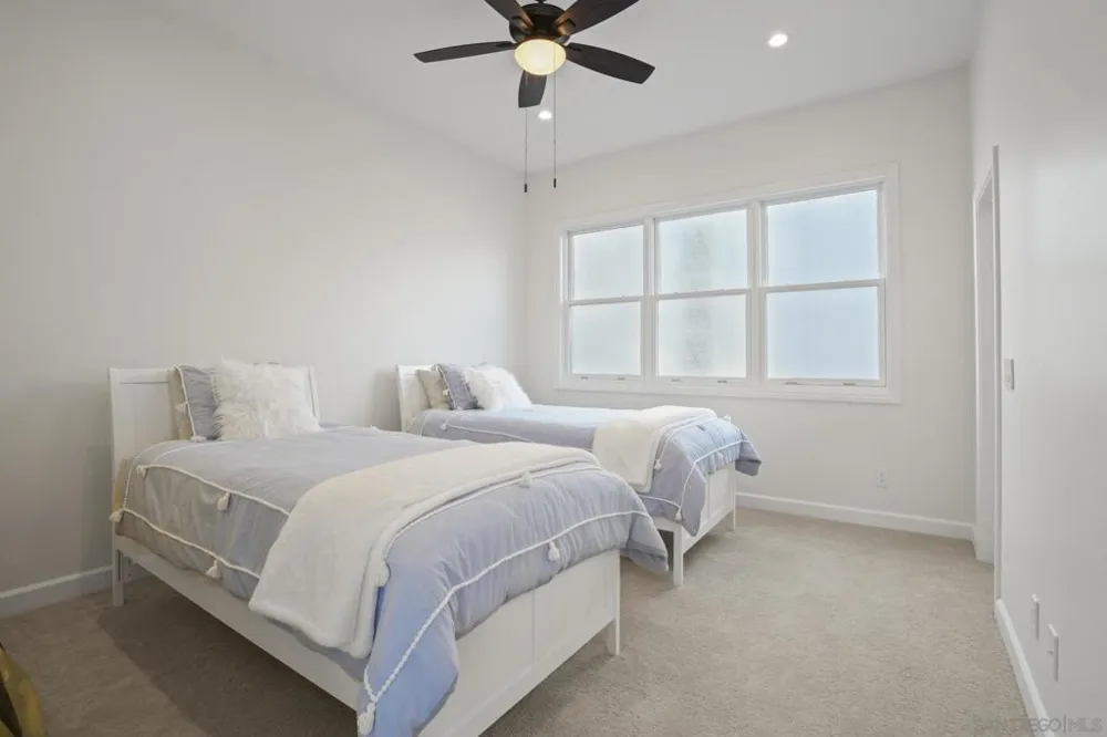 13601 Nogales Drive Del Mar, CA 92014