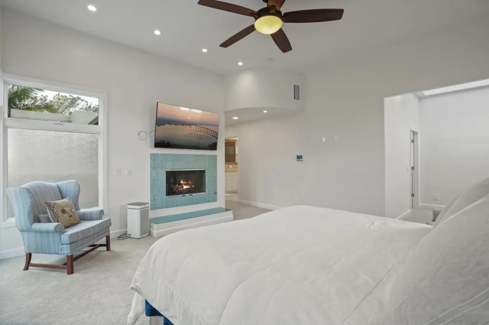 13601 Nogales Drive Del Mar, CA 92014