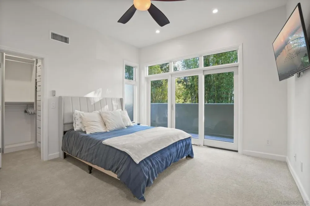 13601 Nogales Drive Del Mar, CA 92014