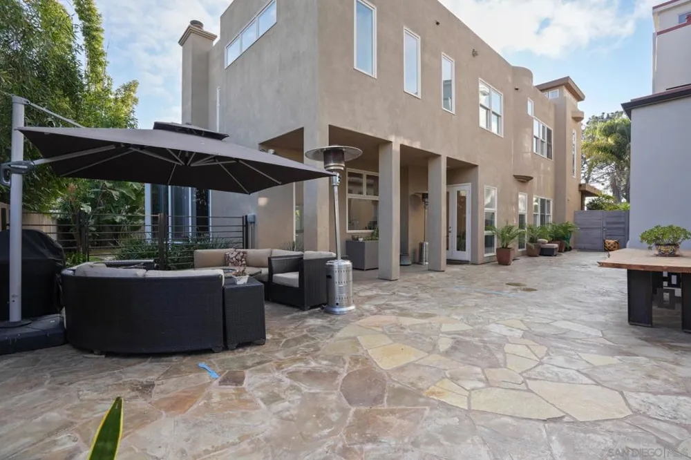 13601 Nogales Drive Del Mar, CA 92014