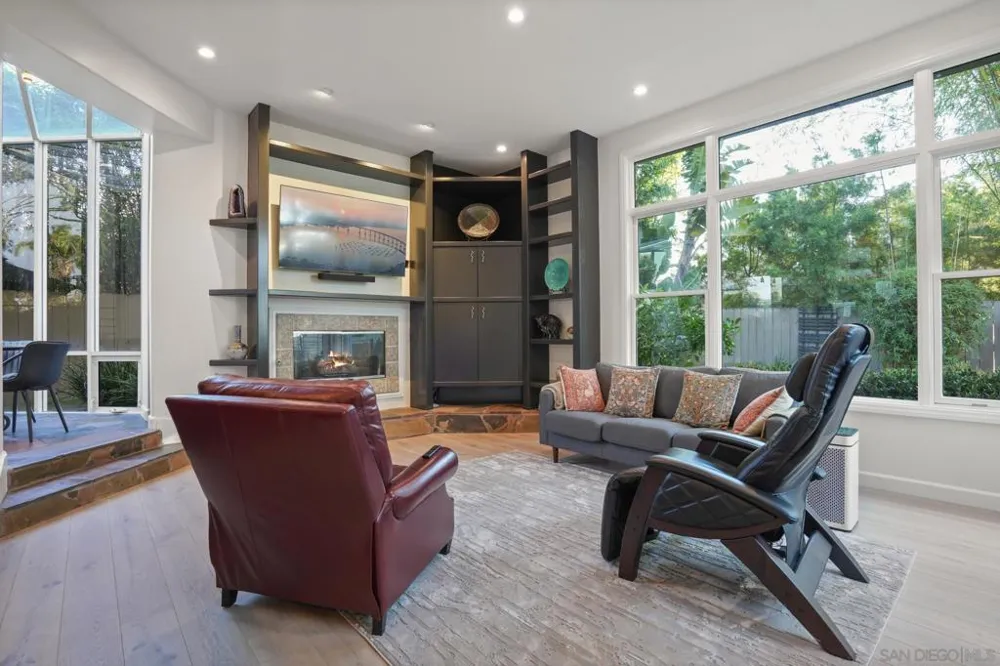 13601 Nogales Drive Del Mar, CA 92014
