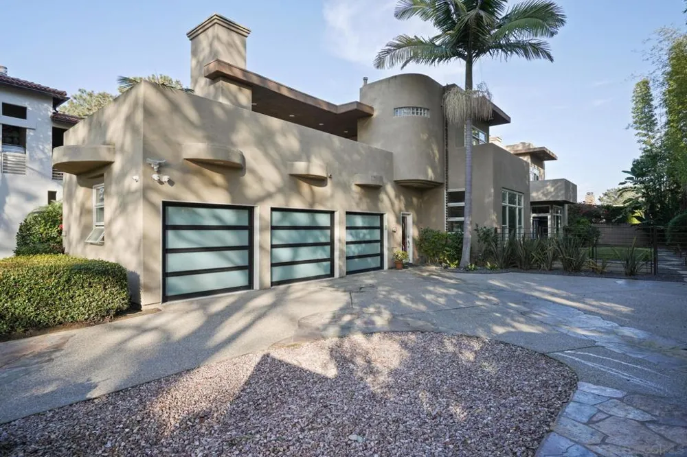 13601 Nogales Drive Del Mar, CA 92014