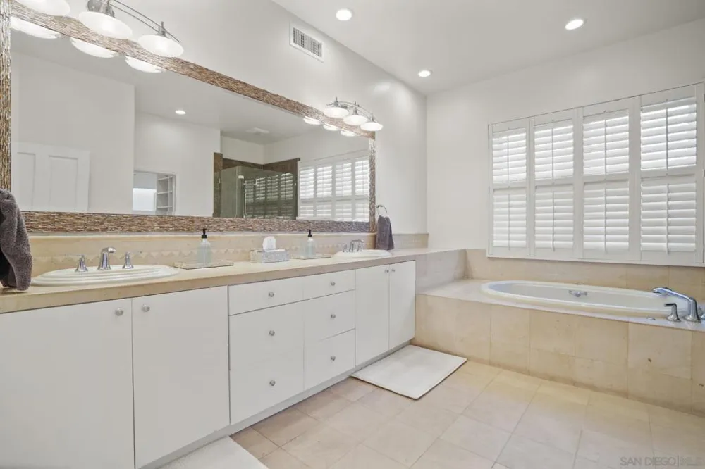 13601 Nogales Drive Del Mar, CA 92014