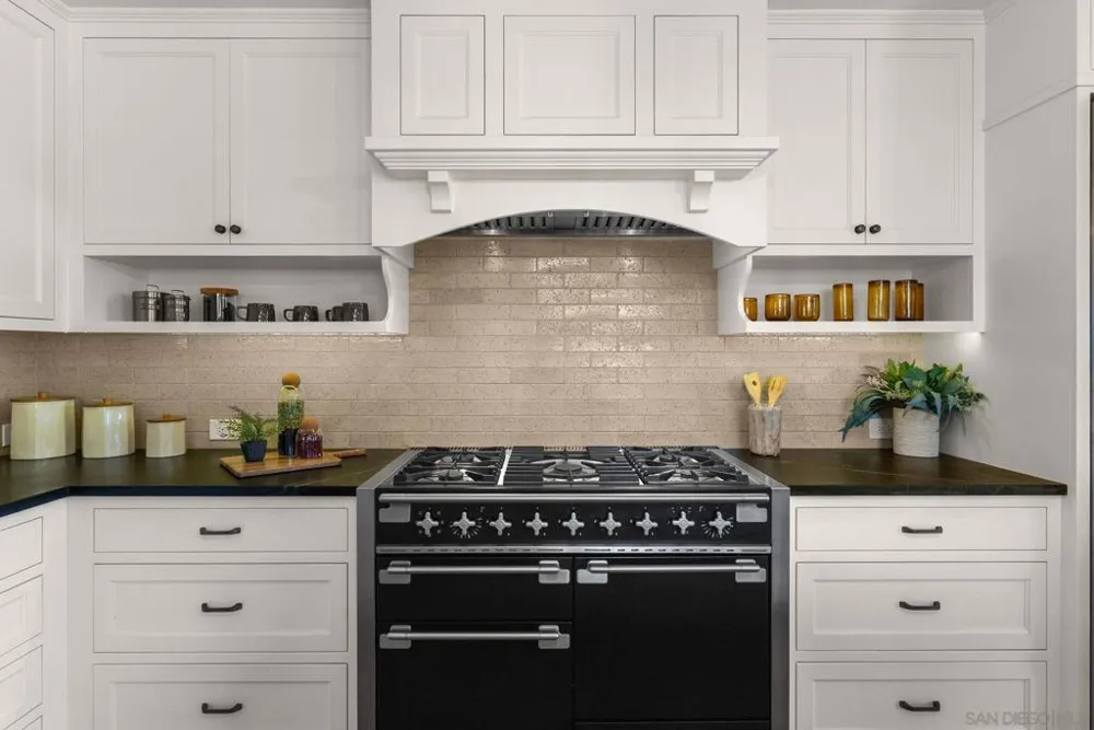 10260 Fuerte La Mesa, CA 91941