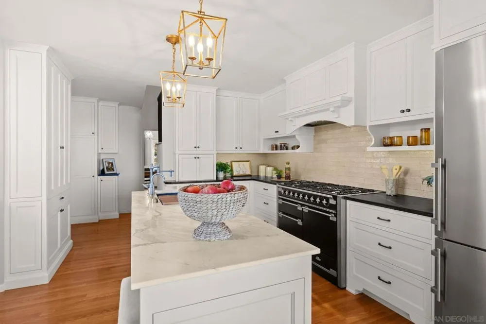 10260 Fuerte La Mesa, CA 91941