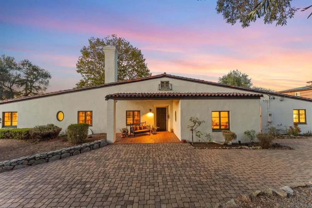 10260 Fuerte La Mesa, CA 91941