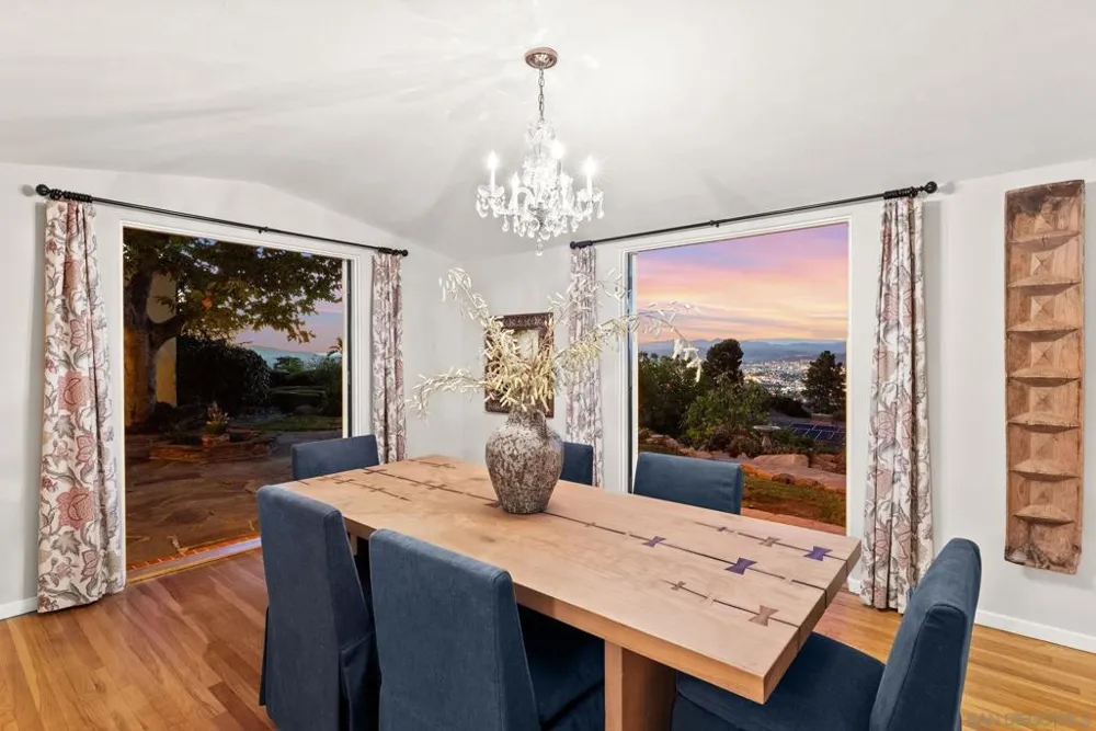 10260 Fuerte La Mesa, CA 91941