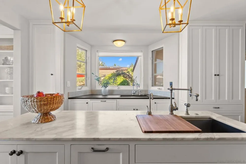10260 Fuerte La Mesa, CA 91941